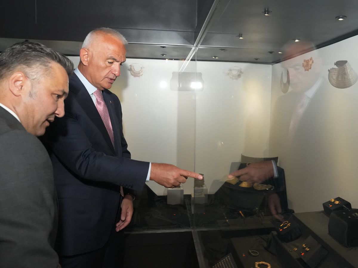 12 Bin Yıllık Takı Serüveni Ankara'da Sergileniyor
