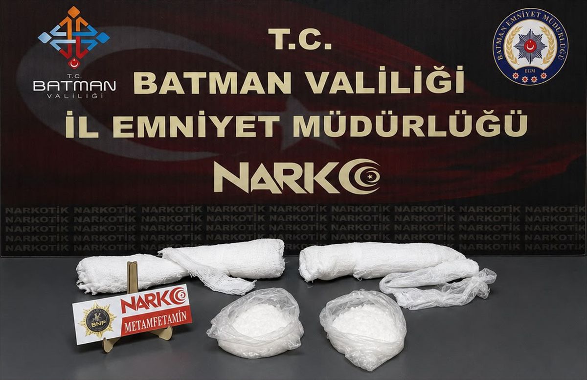 Batman'da alçıya gizlenmiş uyuşturucuyla yakalanan şüpheli tutuklandı