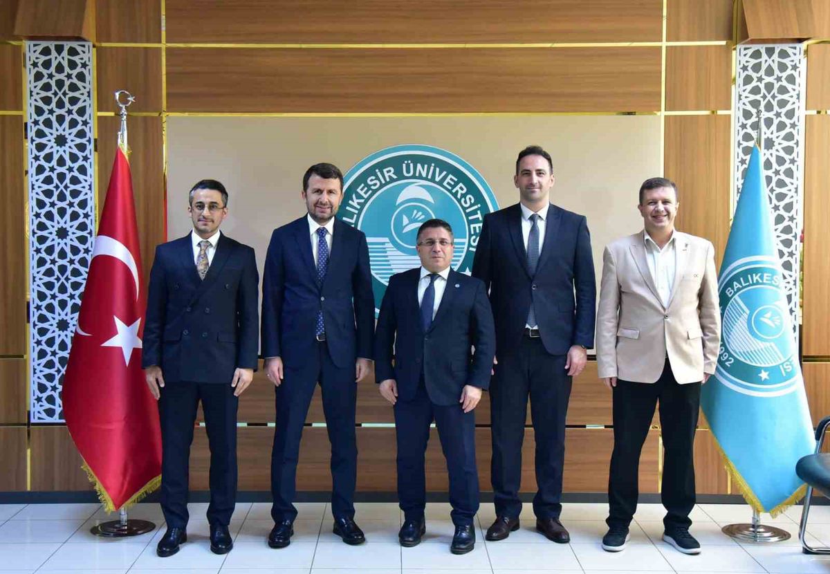 BİK Genel Müdürü Çay, Balıkesir Üniversitesi Rektörü Oğurlu'yu Ziyaret Etti