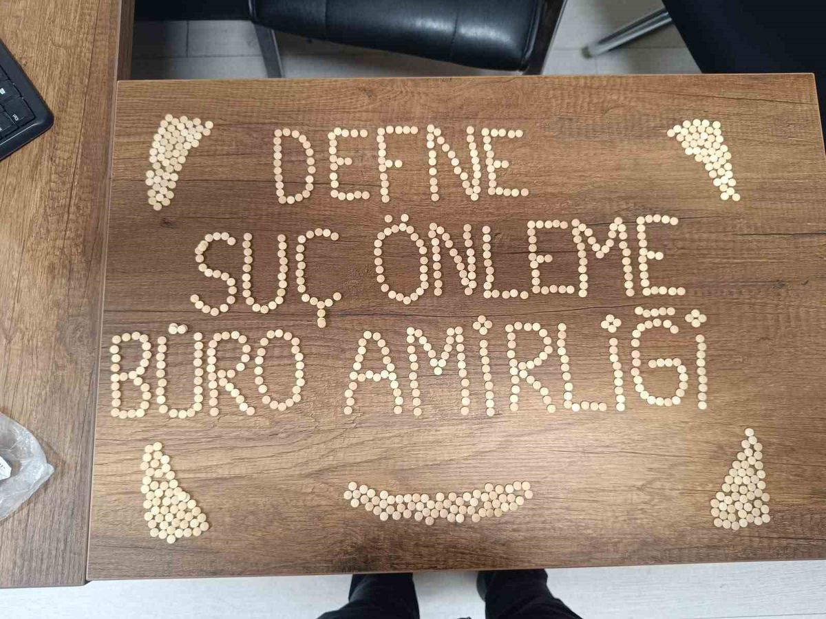 Defne'de 840 Uyuşturucu Hap Ele Geçirildi: 2 Gözaltı