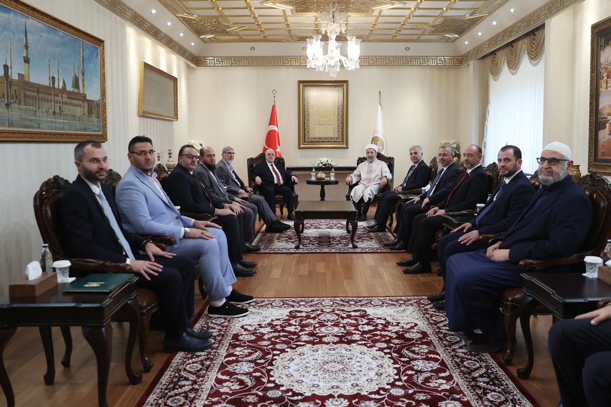 Diyanet ve Suriye Vakıflar Bakanından Ankara’da Görüşme