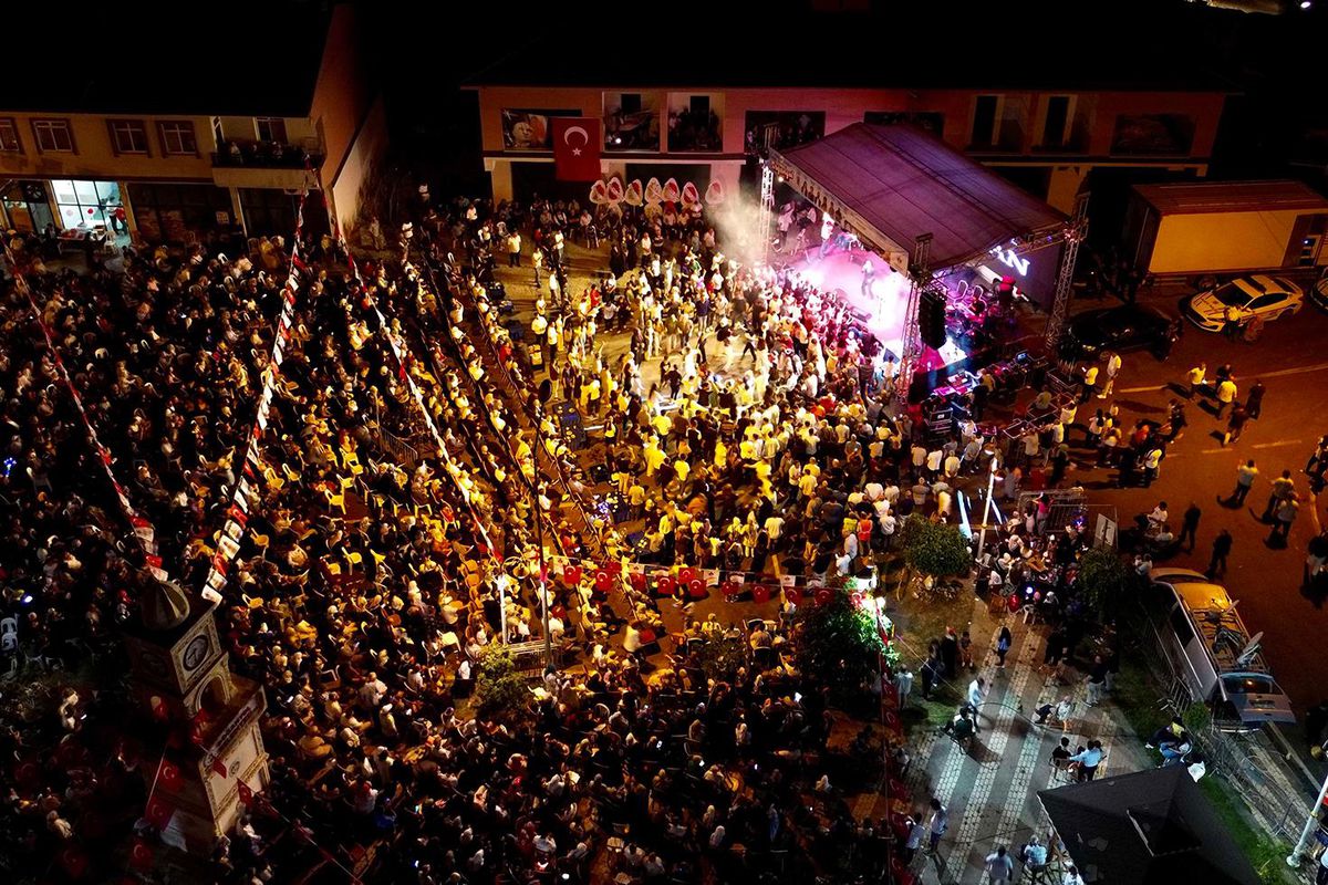 Doğanyol’da festival coşkusu! Çevre ilçelerden vatandaşlar akın etti