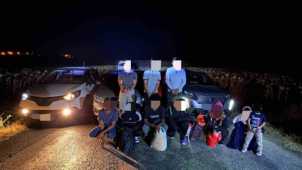 Uzunköprü'de göçmen kaçakçılığı operasyonu: 3 şüpheli ve 7 düzensiz göçmen yakalandı