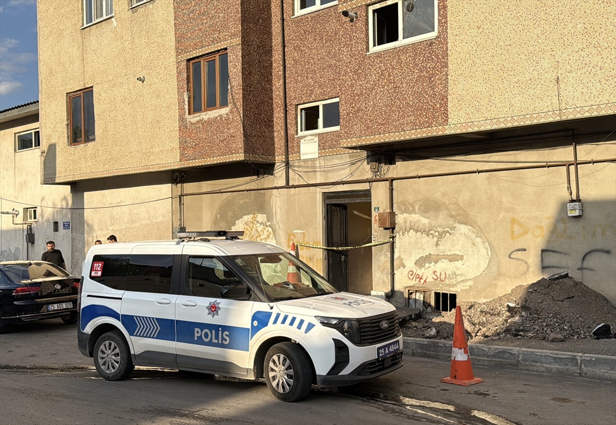 Erzurum'da Bıçaklı Kavga: 1 Ölü, 1 Yaralı