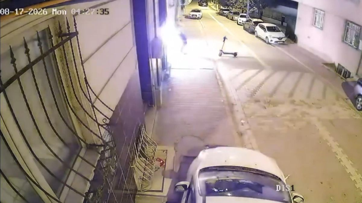 Esenyurt'ta kundaklama dehşeti: Ayrıldığı kız arkadaşının evini 2 kez ateşe verdi