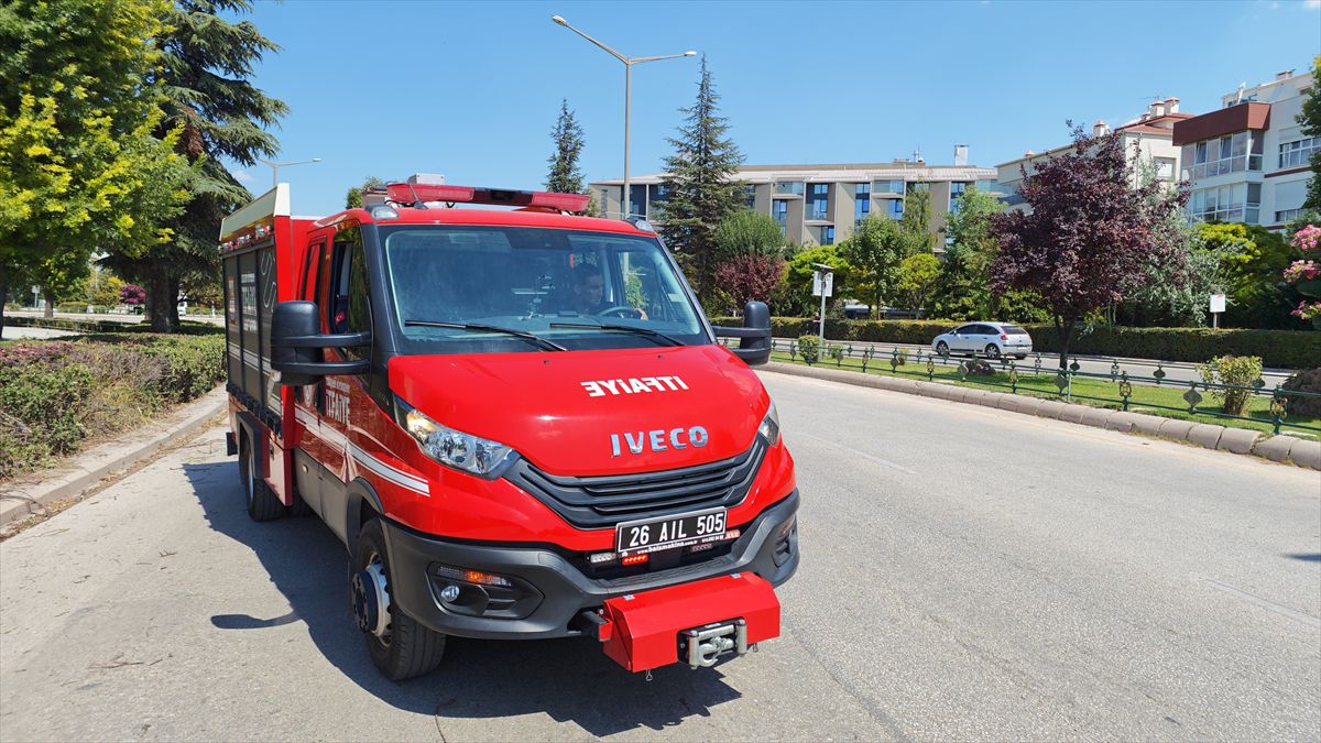 Odunpazarı'nda Takla Atan Araç Sürücüsü Yaralandı