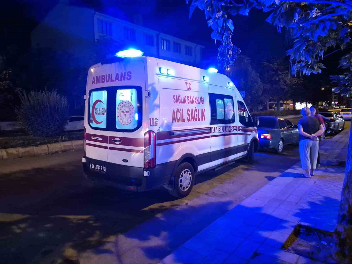 Eskişehir'de Motosiklet ile Otomobil Çarpıştı: 1 Yaralı