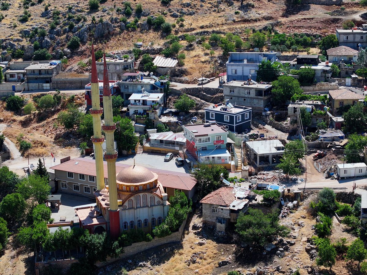 El Dokumacılığı Kadınlara Ev Ekonomisi Sağlıyor