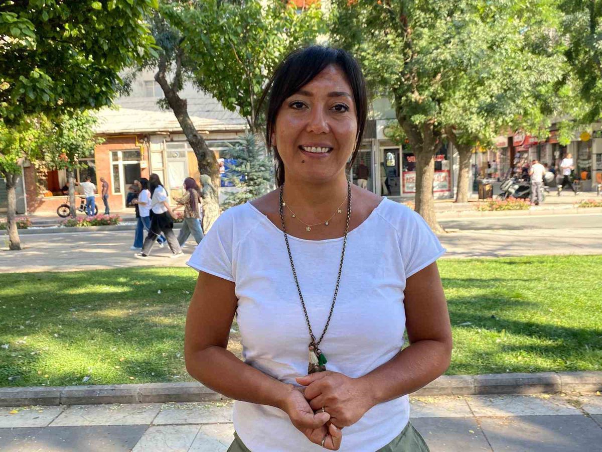 17 Ağustos Depreminin Yıl Dönümünde Eskişehir'de Tarhan Apartmanı'ndan Kurtulan Meral Şurabatır: '20 Saatlik Yaşam Mücadelem, Acım Hala Taze'