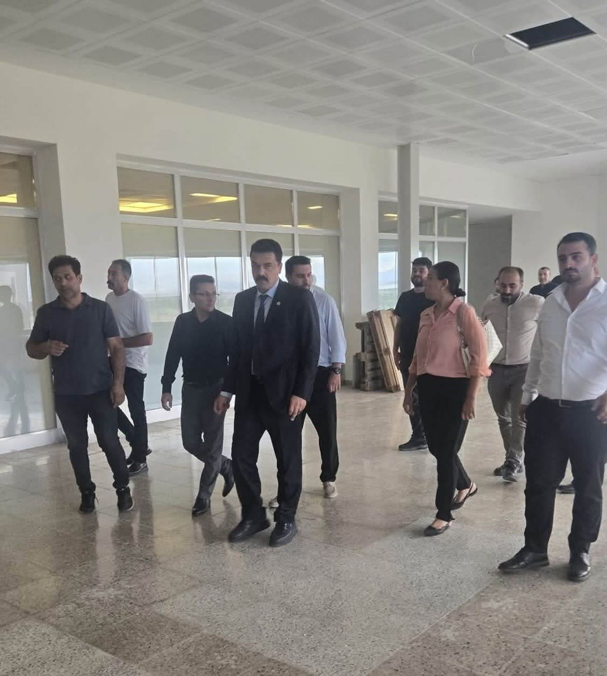 Ağrı İl Sağlık Müdürü Acu'dan Eğitim ve Araştırma Hastanesi'nde İnceleme