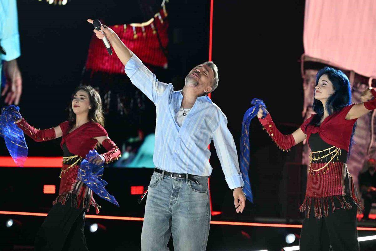 Erzurum Kültür Yolu Festivali'nde Resul Dindar Rüzgarı