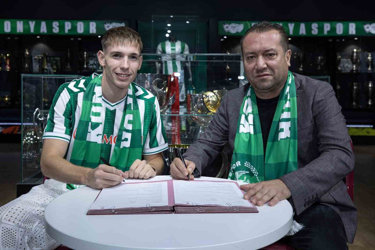 Konyaspor, Rajmund Toth ile 4 Yıllık Sözleşme İmzaladı