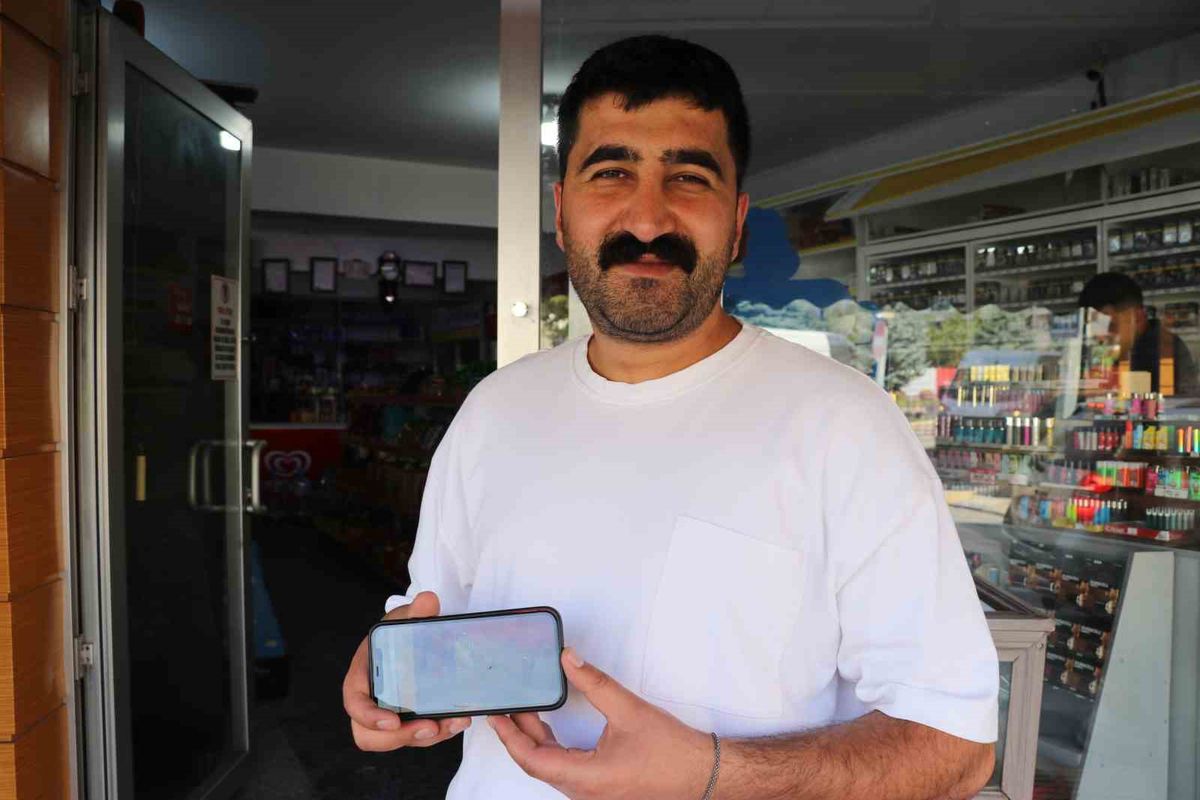 Sivas'ta Market Arabası Hırsızlığı Kamerada