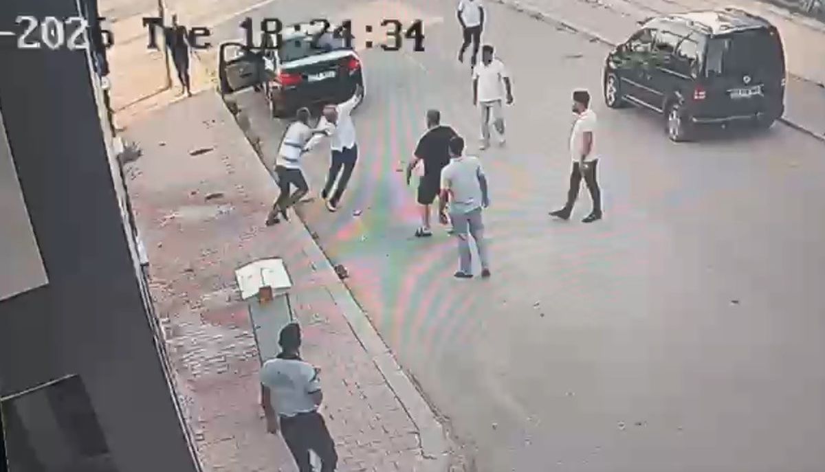 Milletvekili Meriç bıçaklı saldırıda yaralandı