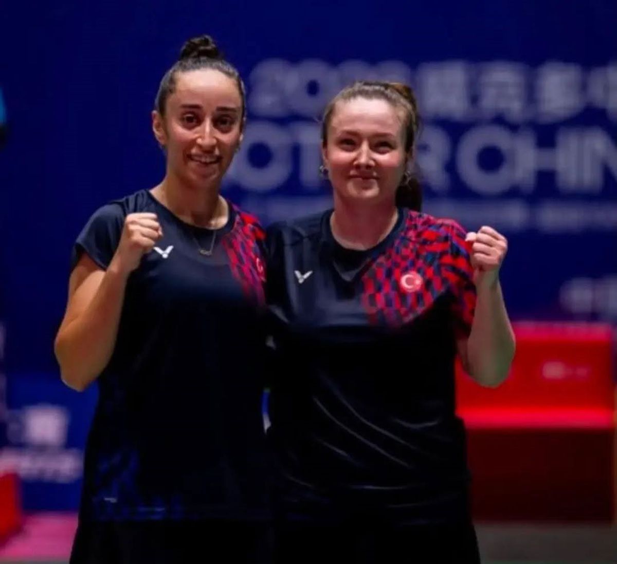 Milli Badmintoncular Yeni Delhi'de İlk Turda Galip