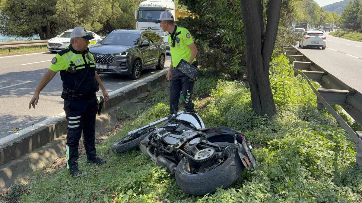 Samsun'da Motosiklet Kamyona Çarptı: 2 Yaralı