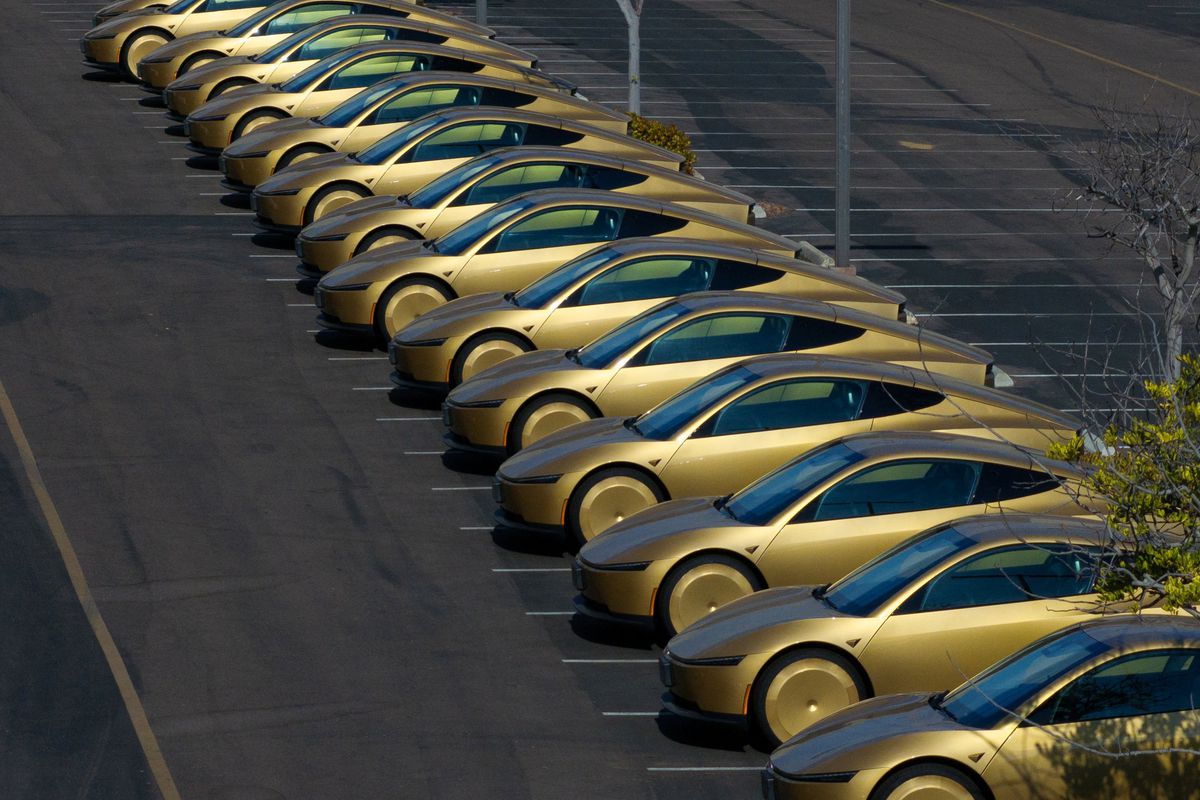 Tesla Cybercab Austin Lansmanına Hazırlanıyor