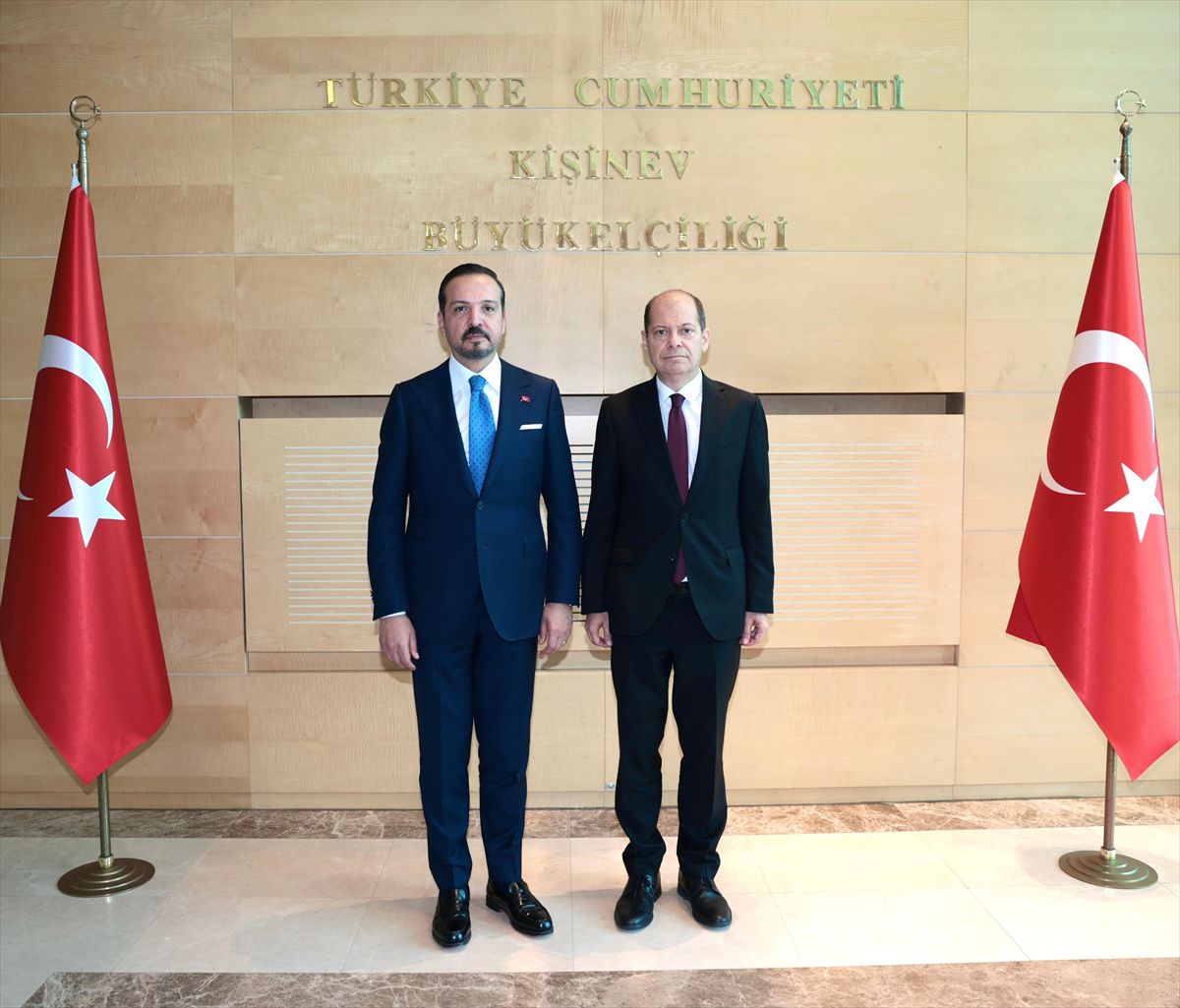 AK Parti'den Kişinev'de diplomatik temaslar