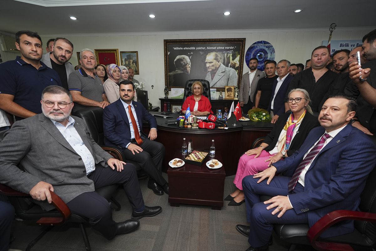 AK Parti’den Menderes Açıklaması: Çiçek’in Katılım Talebi Reddedildi