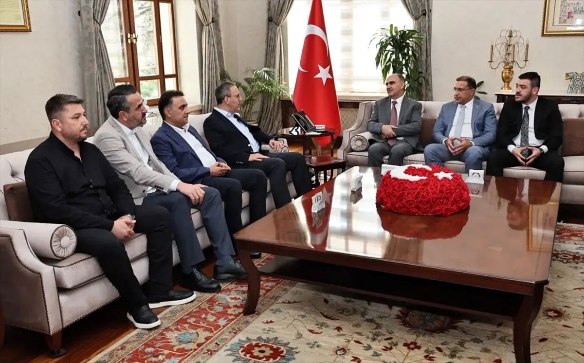 Kasapoğlu Manisa'da Temaslarda Bulundu