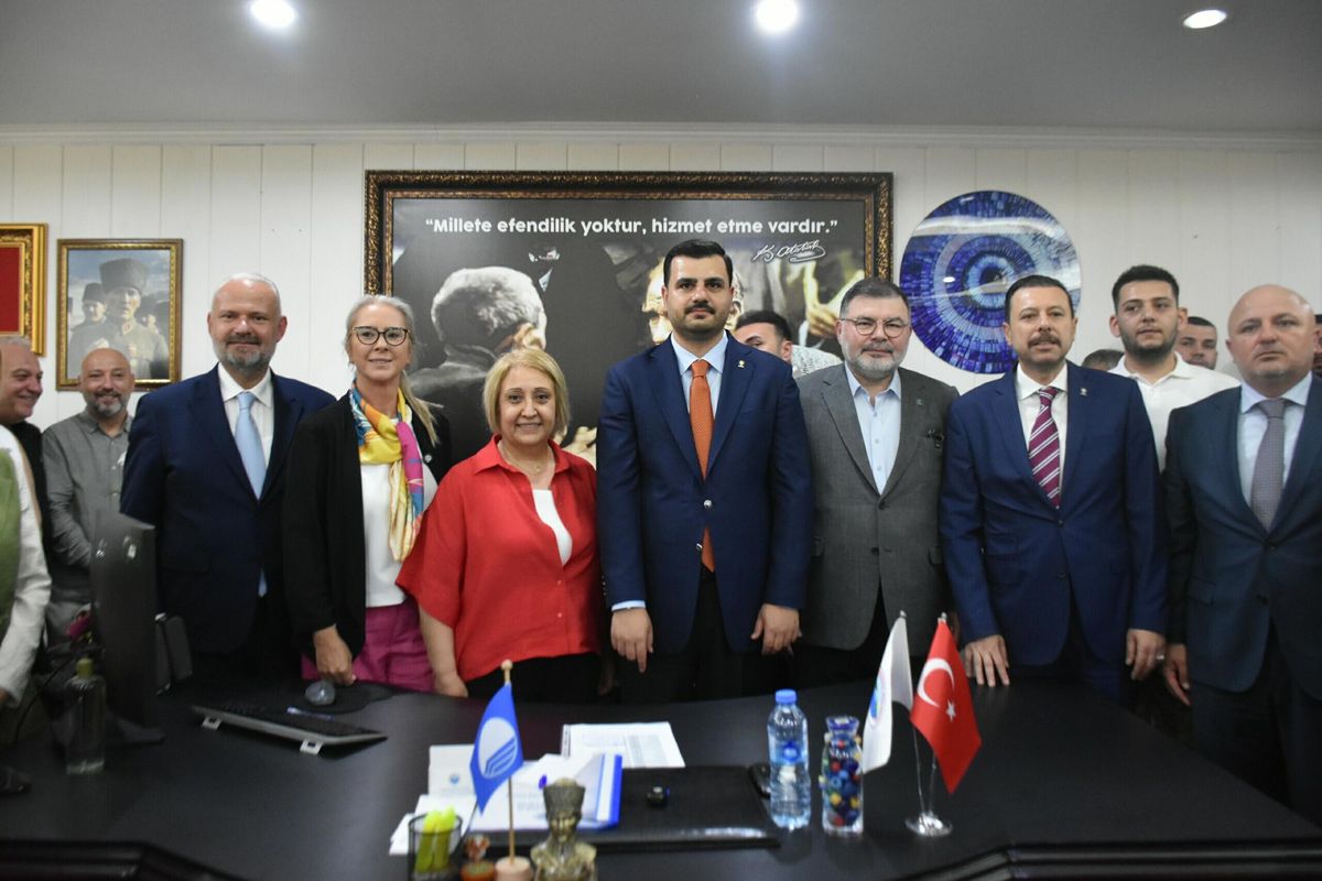 AK Parti’den Menderes Belediye Başkanı’na ret: 1,5 yıldır istedi ama reddedildi