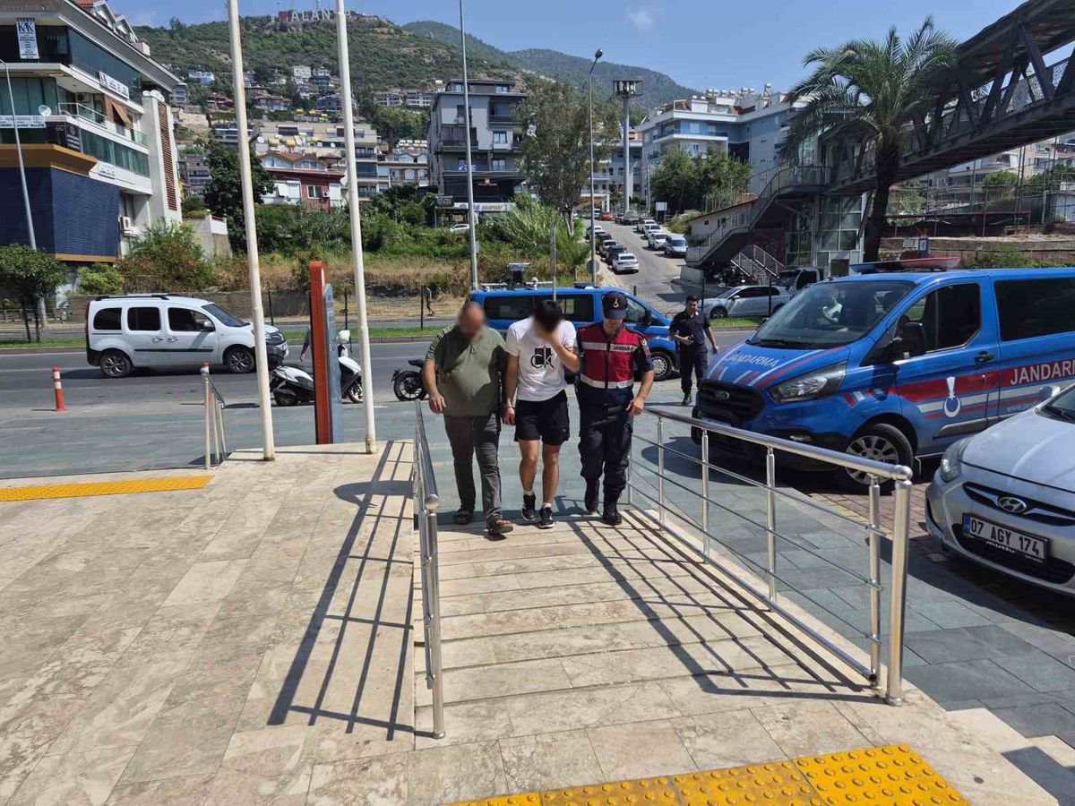 Alanya'da Uyuşturucu Operasyonu: 2 Tutuklama