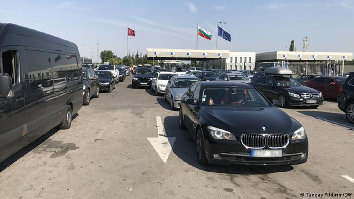 İncir Kasalarında Gizlenen 45 Tabanca Yakalandı