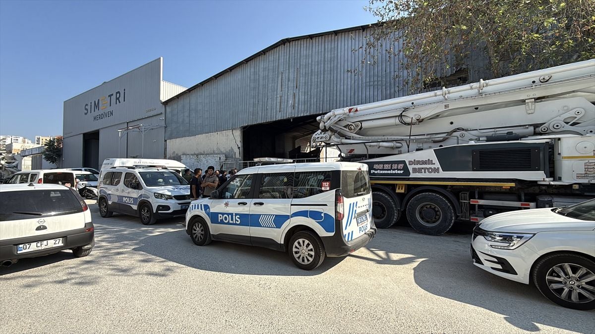Kepez'de Beton Pompası Şoförü İş Yerinde Ölü Bulundu