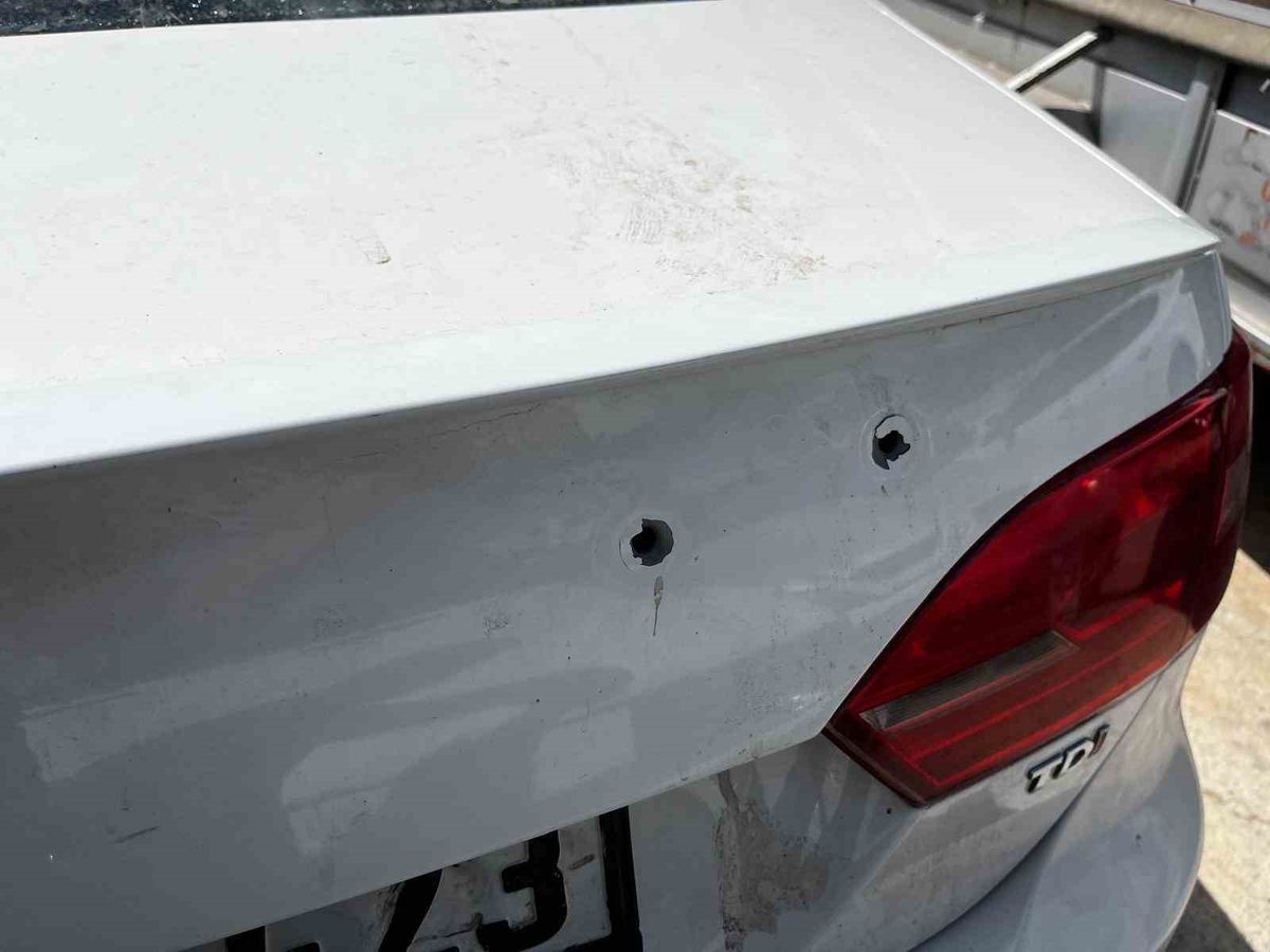 Siverek'te silahlı saldırı: Baba ve engelli kızı yaralı