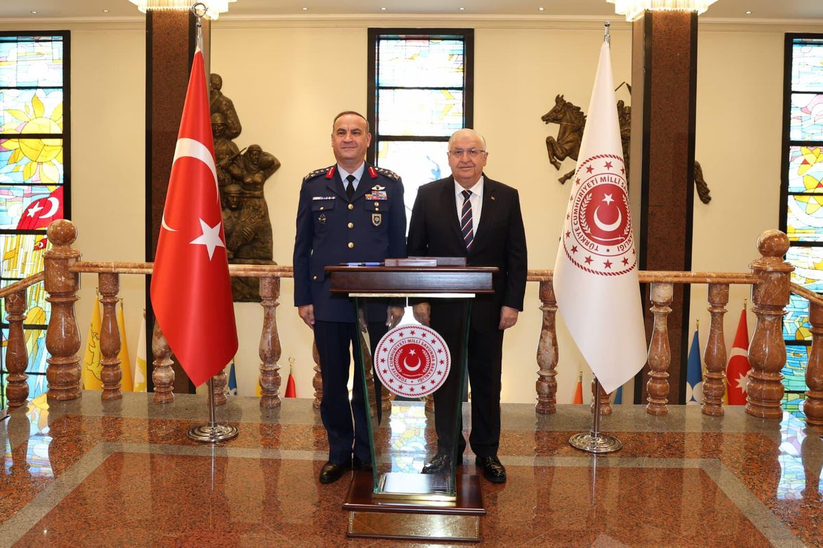 Bakan Güler, Hava Kuvvetleri Komutanı Dalkıran'ı kabul etti