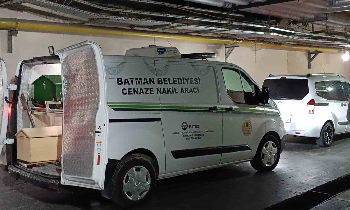 Kozluk'ta Otomobil Çarpan Yaya Hayatını Kaybetti