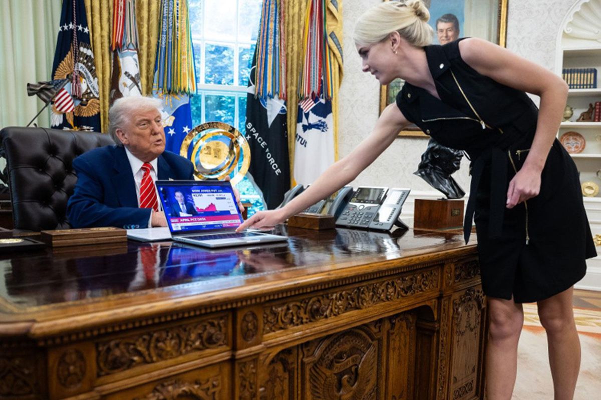 Beyaz Saray'ı karıştıran dedikodu: Donald Trump ile asistanı Natalie Harp arasında aşk iddiası