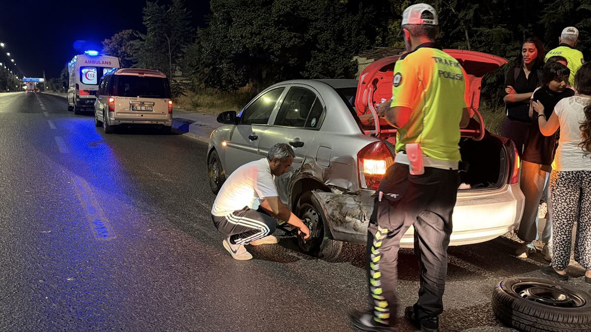 Eskişehir’de İki Otomobil Çarpıştı: 1 Yaralı