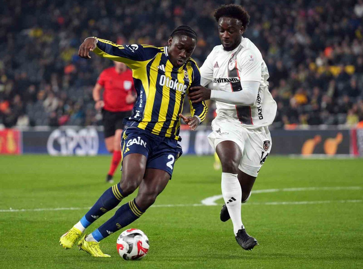 Fenerbahçe, Sidiki Cherif'i Coventry City'ye Transfer Etti