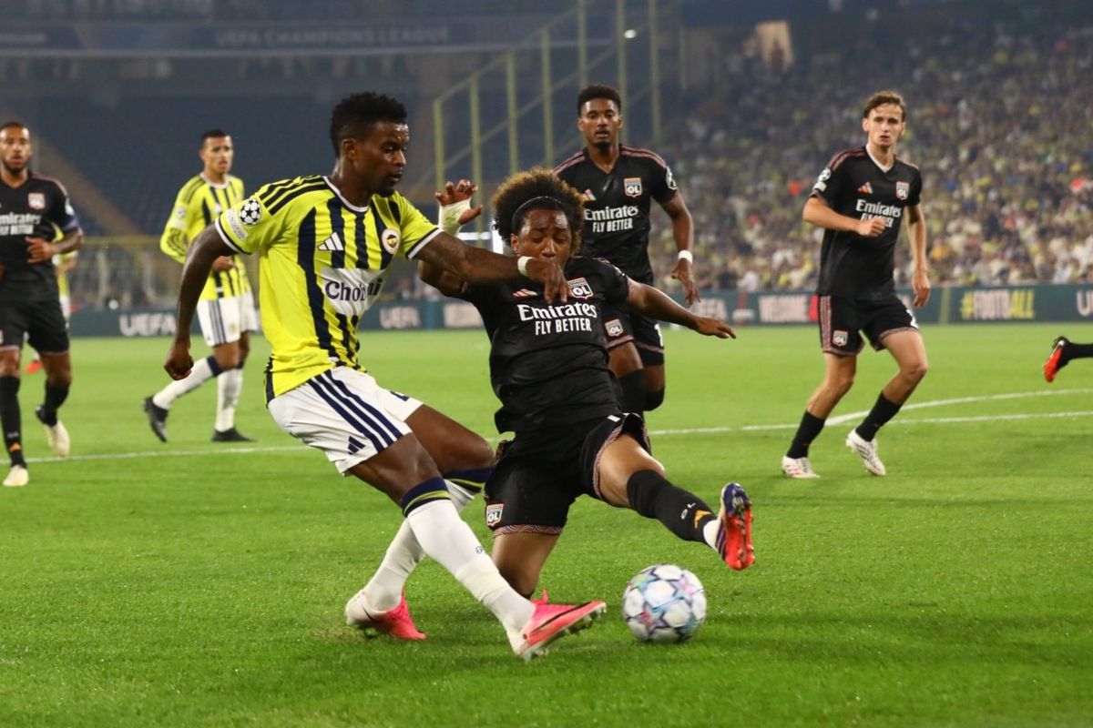 Fenerbahçe, Lyon ile 1-1 Berabere Kaldı