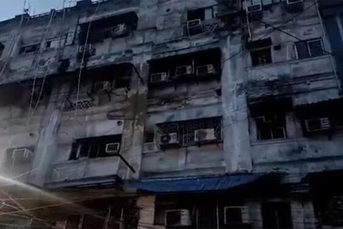 Hindistan'da otel yangını: 9 ölü, 6 yaralı