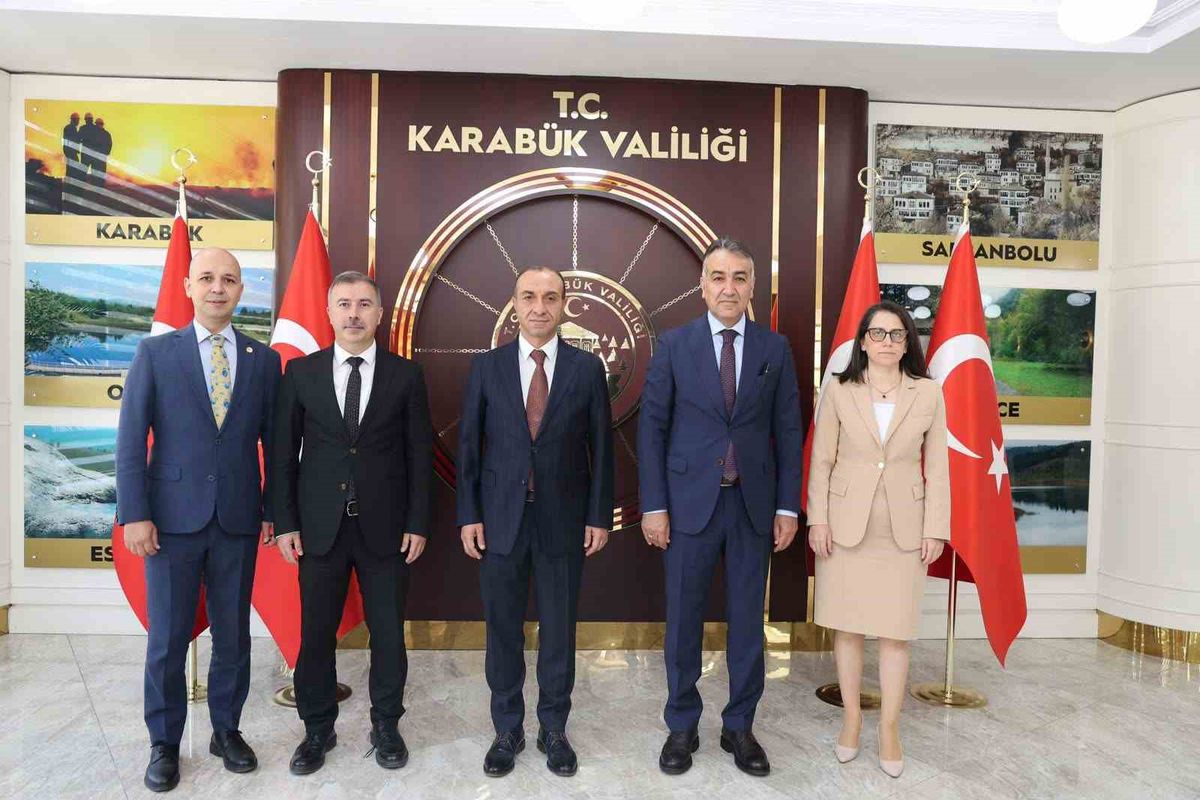 HSK Üyesi Özdemir, Karabük Valisi'ni ziyaret etti