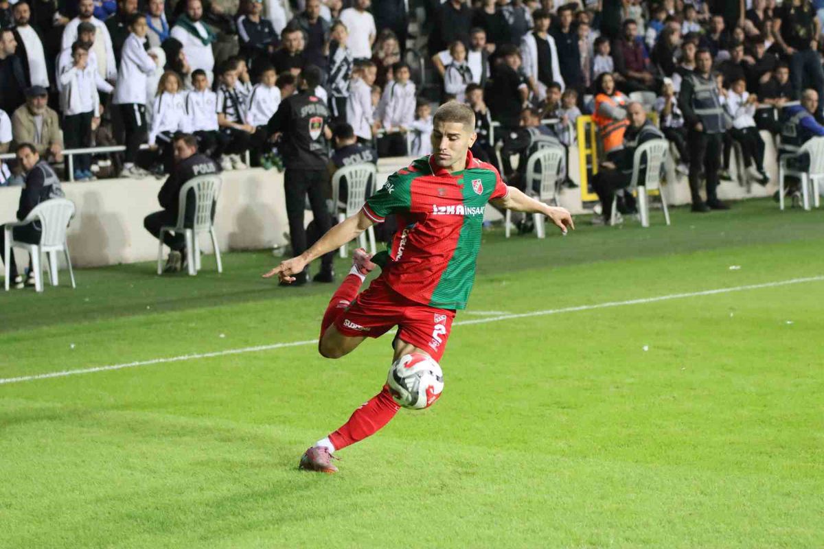 Karşıyaka'da Harun Kaya Ayrılığı