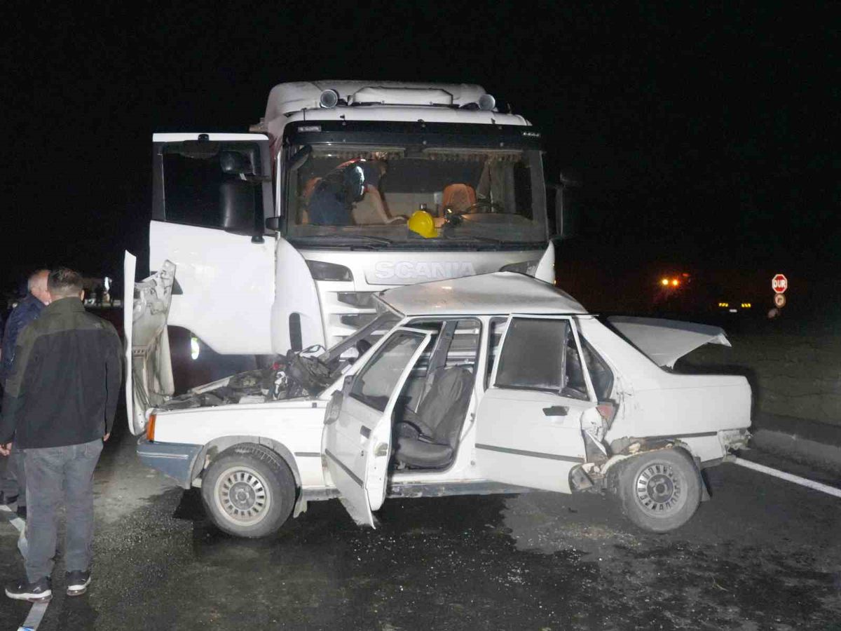 Taşköprü'de Feci Kaza: Karı Koca Hayatını Kaybetti