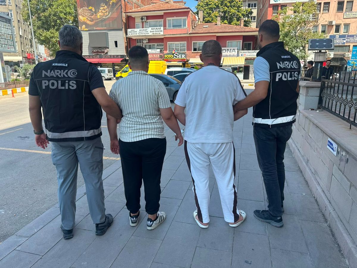 Kırıkkale'de Uyuşturucu Operasyonu: 2 Bin 762 Hap Ele Geçirildi, 2 Tutuklama