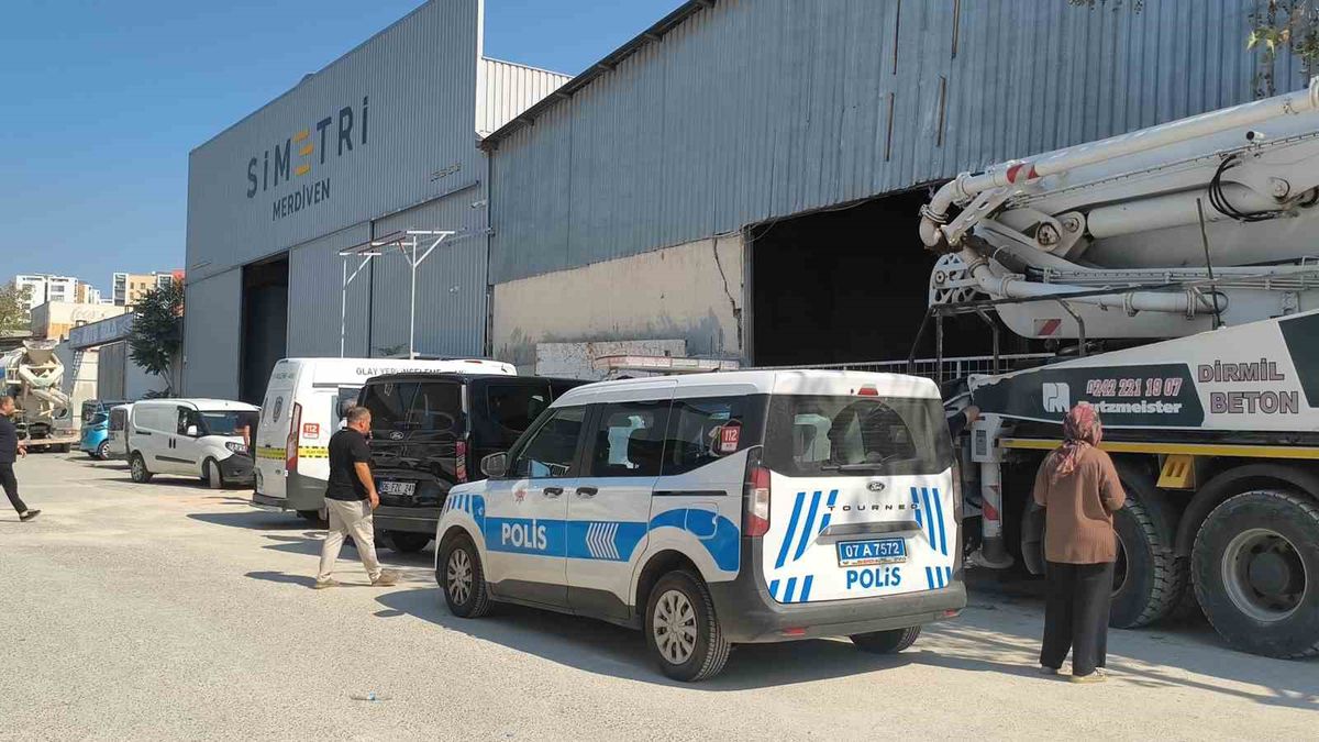 Antalya'da Genç İşçi Fabrikada Ölü Bulundu