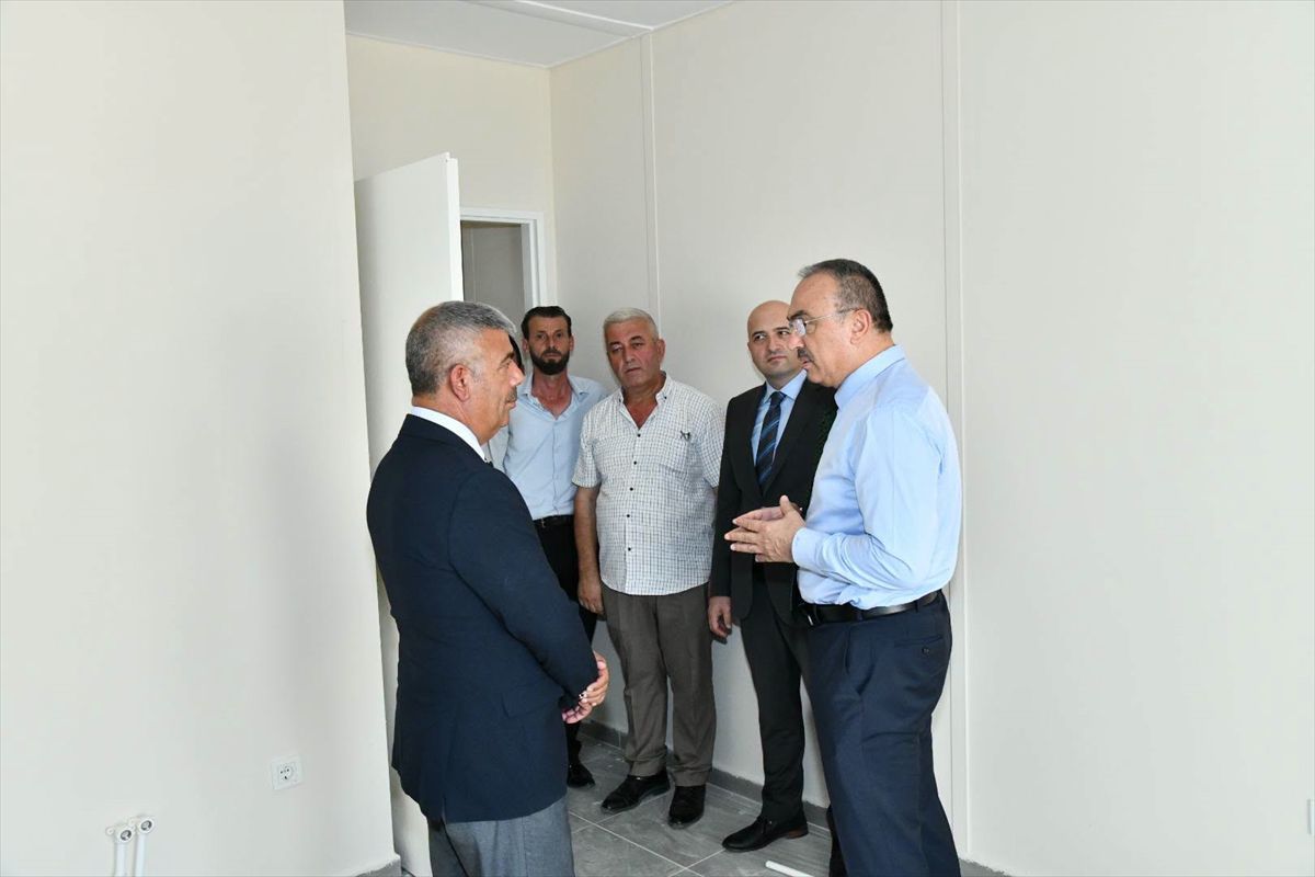 Vali Soytürk, Sağlamtaş Ortaokulu'nda İncelemelerde Bulundu