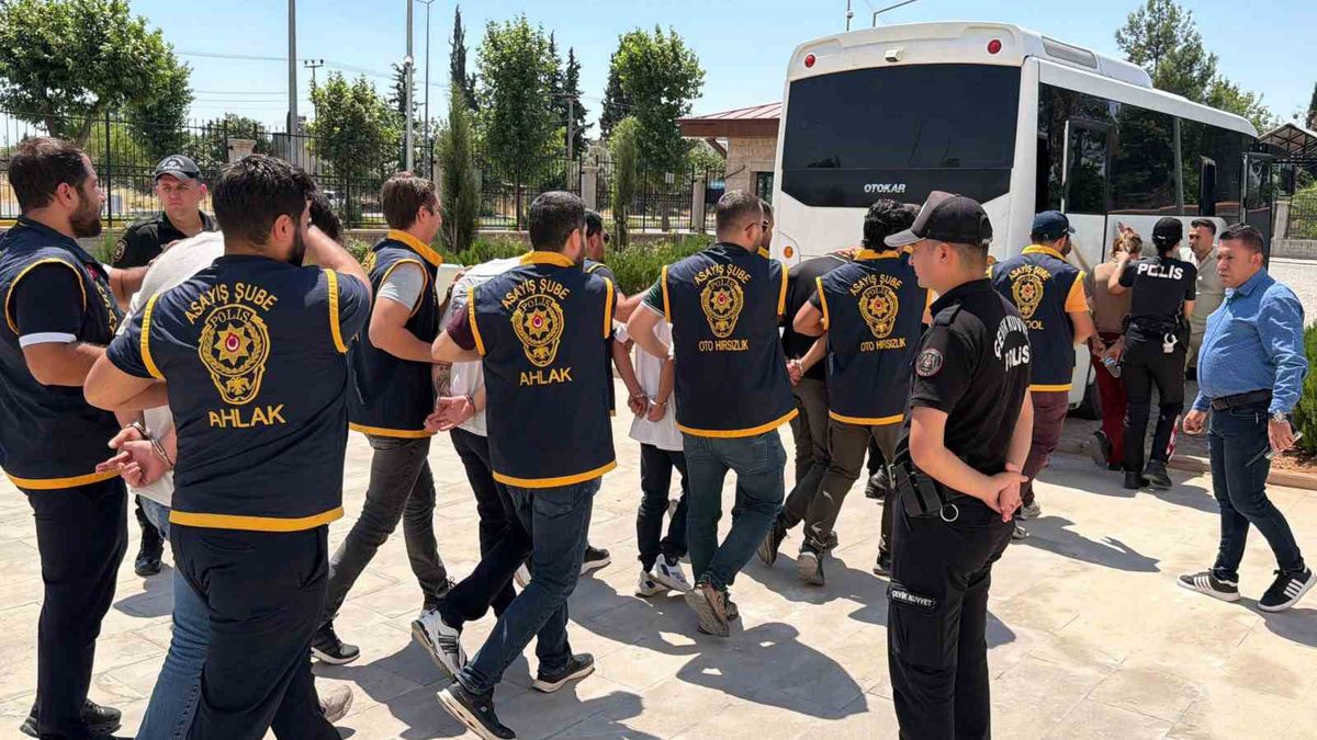 Bankacı Dolandırıcılara 6 İl Eş Zamanlı Operasyon