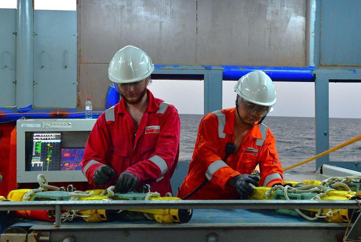 Çin-Azerbaycan ortak ekibi Hazar'da petrol ve doğalgaz aramalarını sürdürüyor