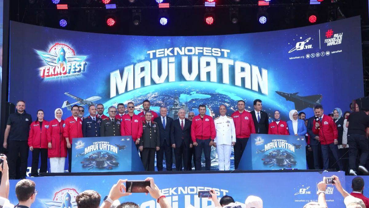 TEKNOFEST Mavi Vatan’da Savunma Bakanı Güler: ‘Ordumuzun İmkan ve Kabiliyetlerini Daha Üst Seviyelere Çıkaracağız’