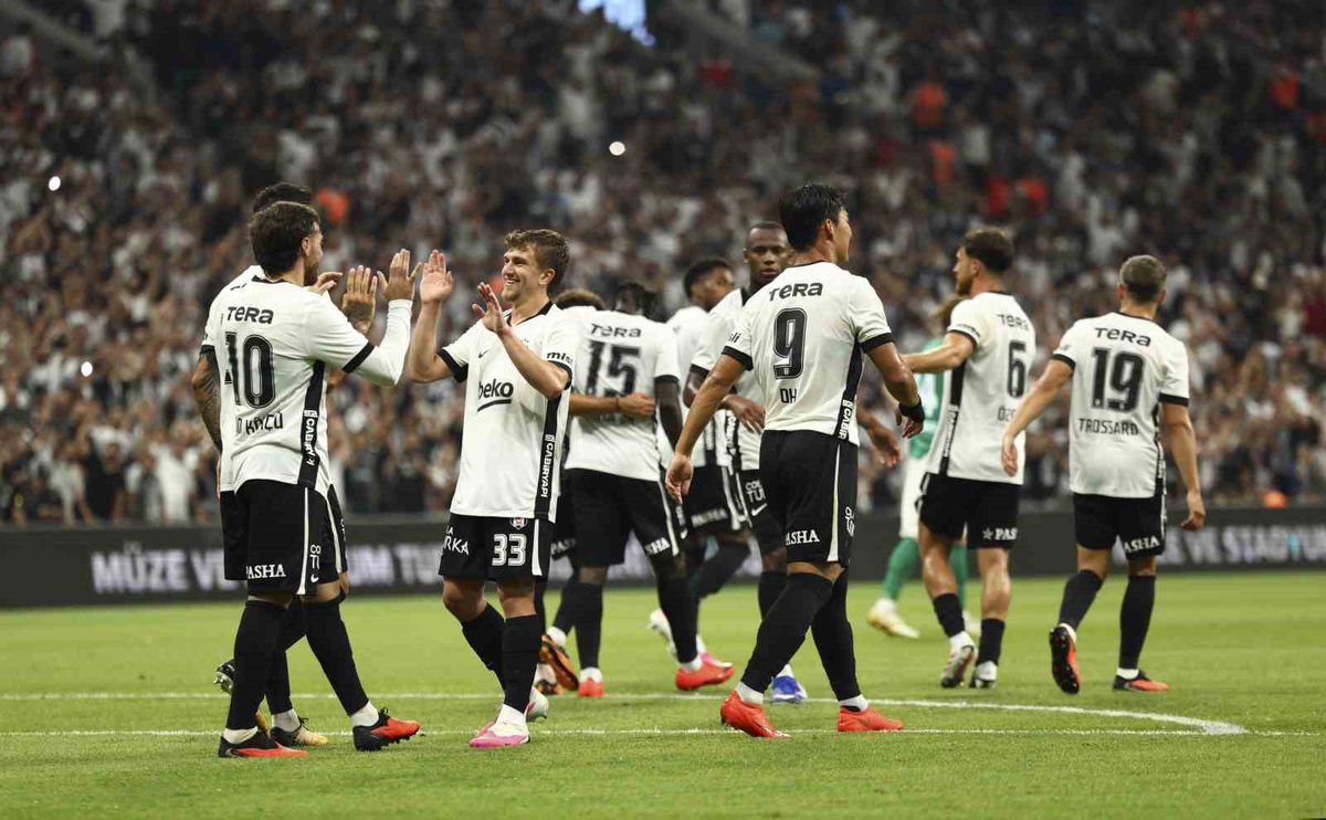 Beşiktaş sahasında 3-0 ile avantaj yakaladı