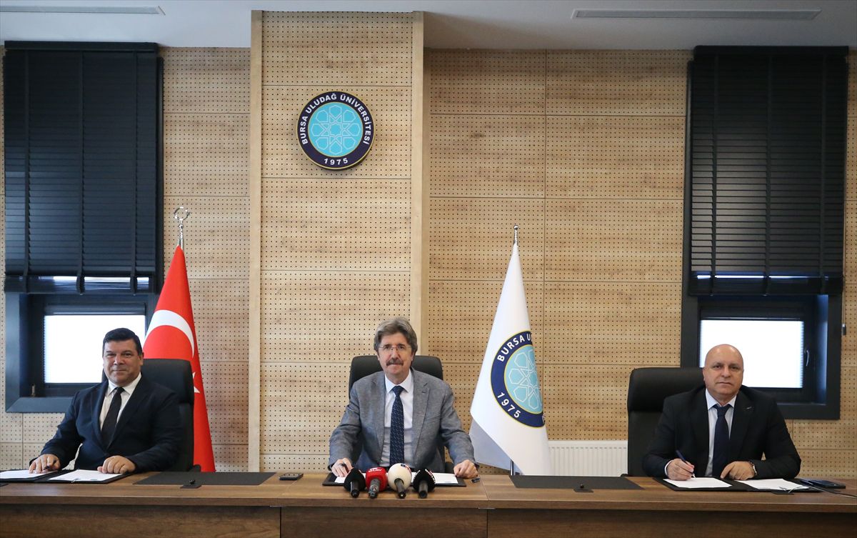 BUÜ, DAÜ ve ÜSİGED'den işbirliği protokolü