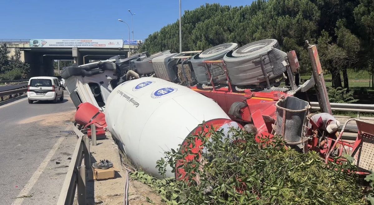 Çekmeköy'de Beton Mikseri Devrildi: 1 Yaralı