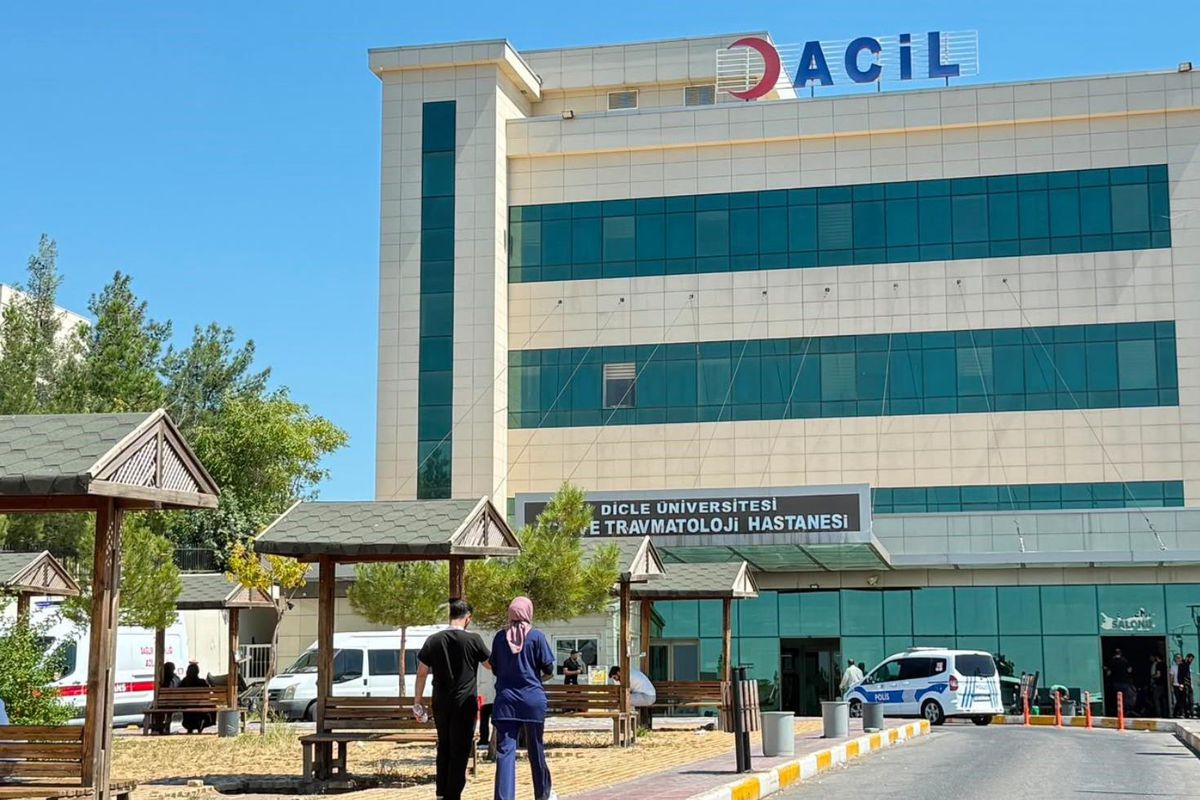 Alacak-verecek kavgası can aldı! Sözlü tartışma yerini silahlara bıraktı: 2 ölü