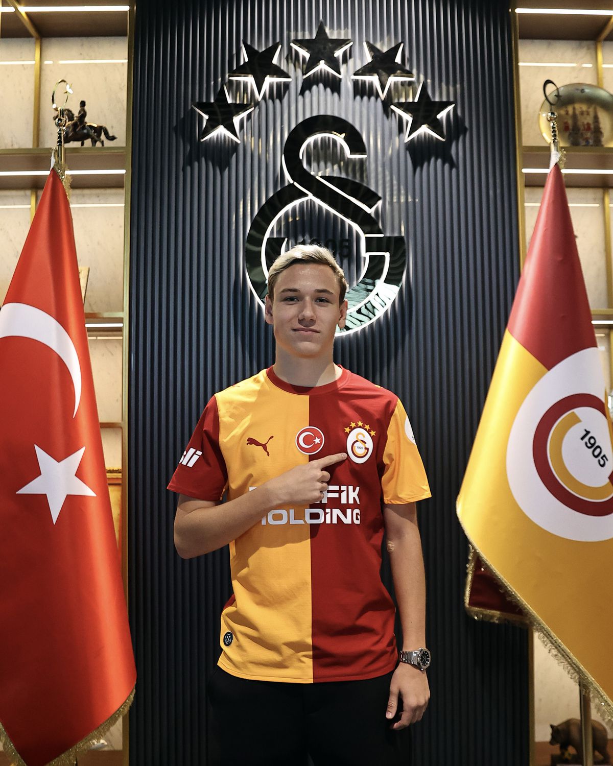 Galatasaray, Batrakov transferini açıkladı